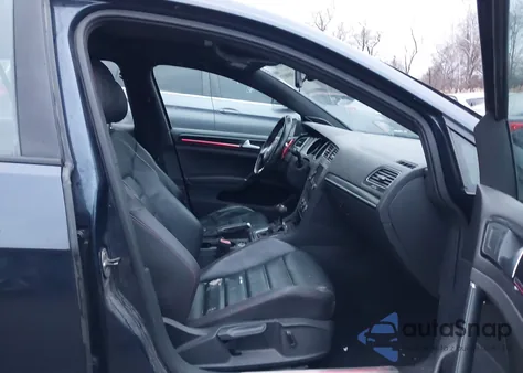 2015 Volkswagen Golf Gti 2.0T Se 4-Door z USA, uszkodzony, nr VIN 3VW4T7AUXFM046814